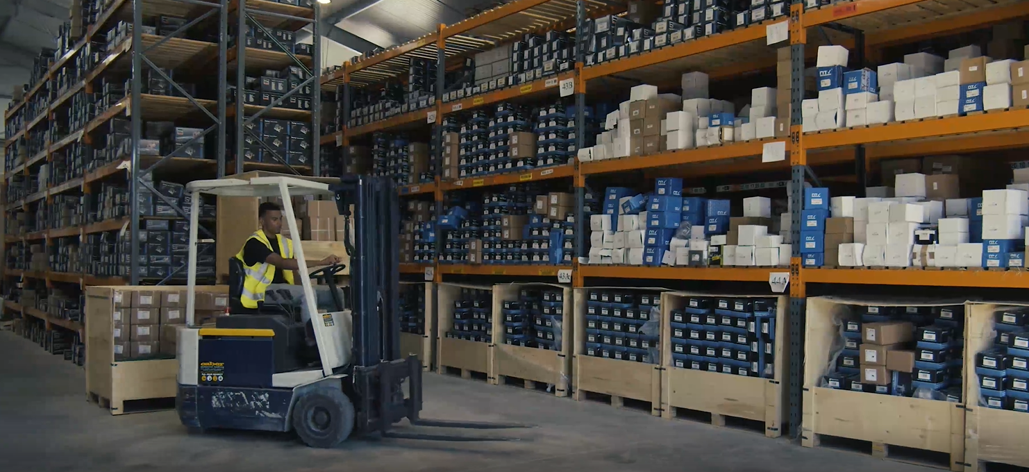 Get the Best Brake Calipers for Your Vehicle at Advantage Auto Parts